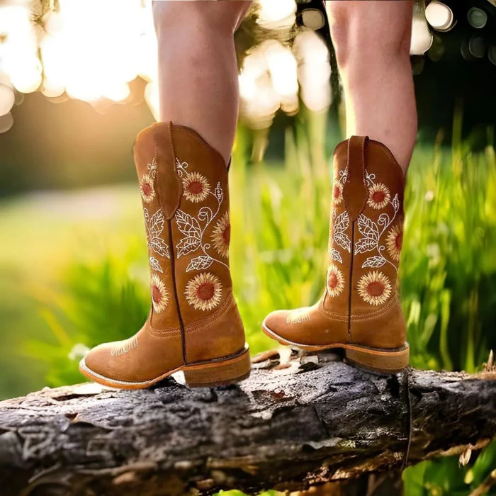 Botas de Cuero con Girasoles para Mujer en Horma Rodeo - Image 9