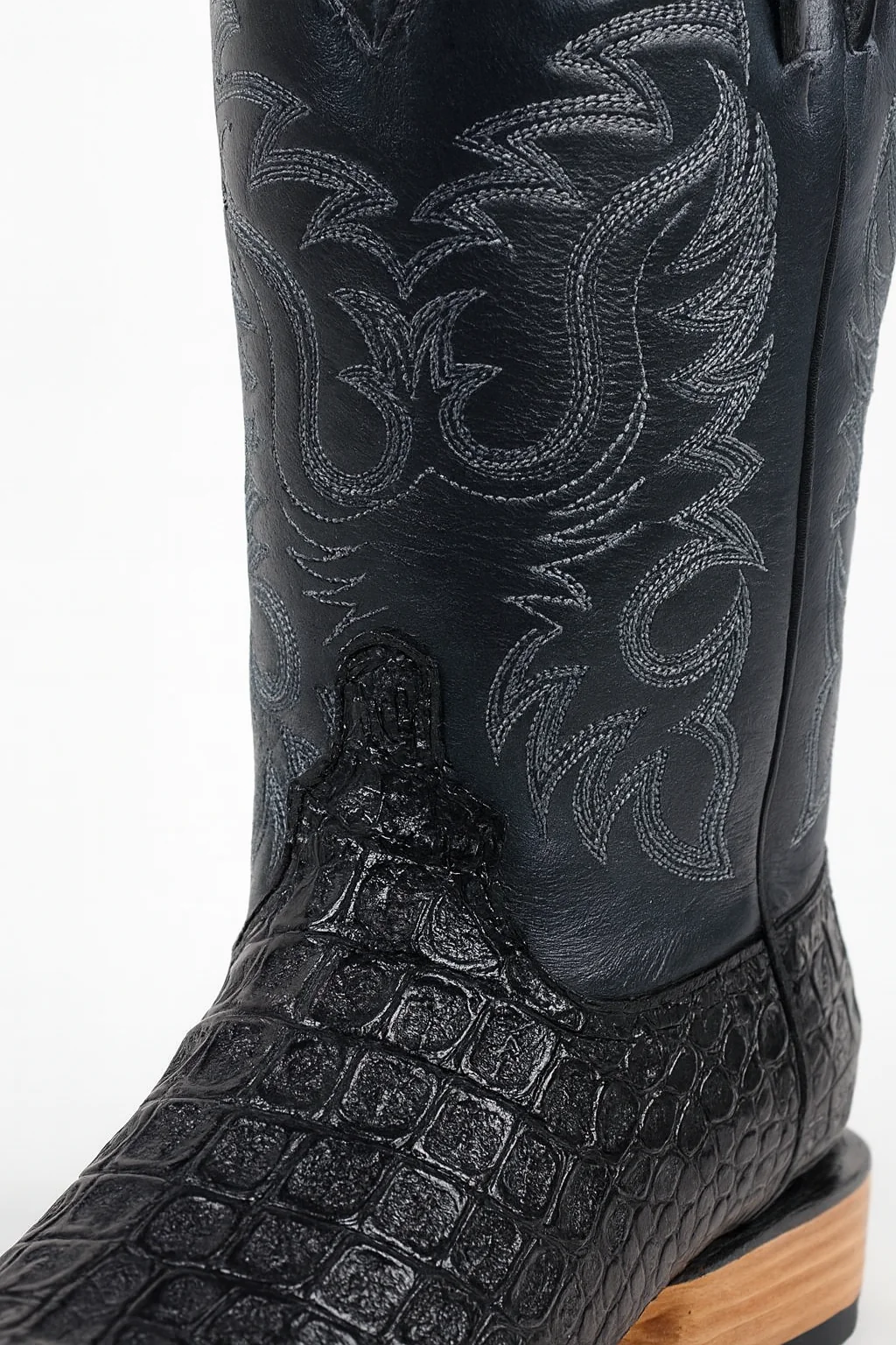 Botas de Cocodrilo Grabado Horma Rodeo Cuadrada - Image 8