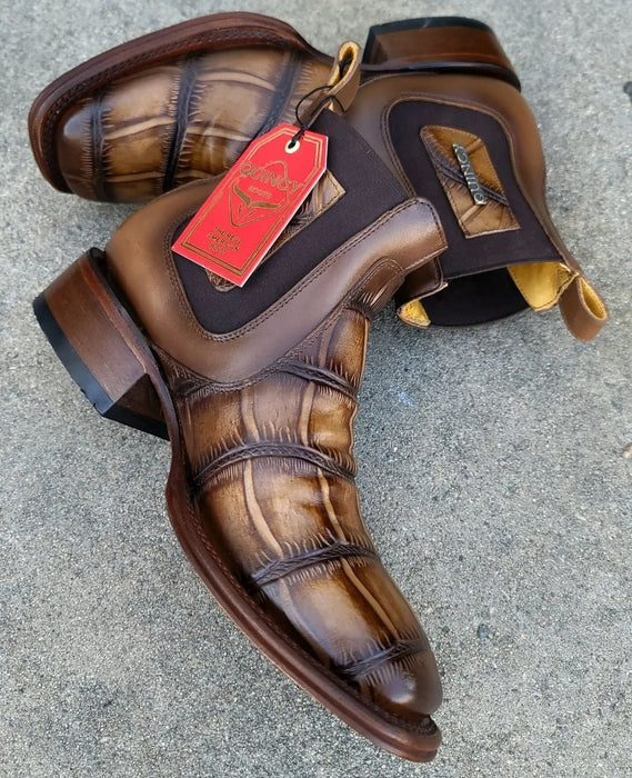 Botin de Cocodrilo Grabado con Punta Cuadrada - Image 6