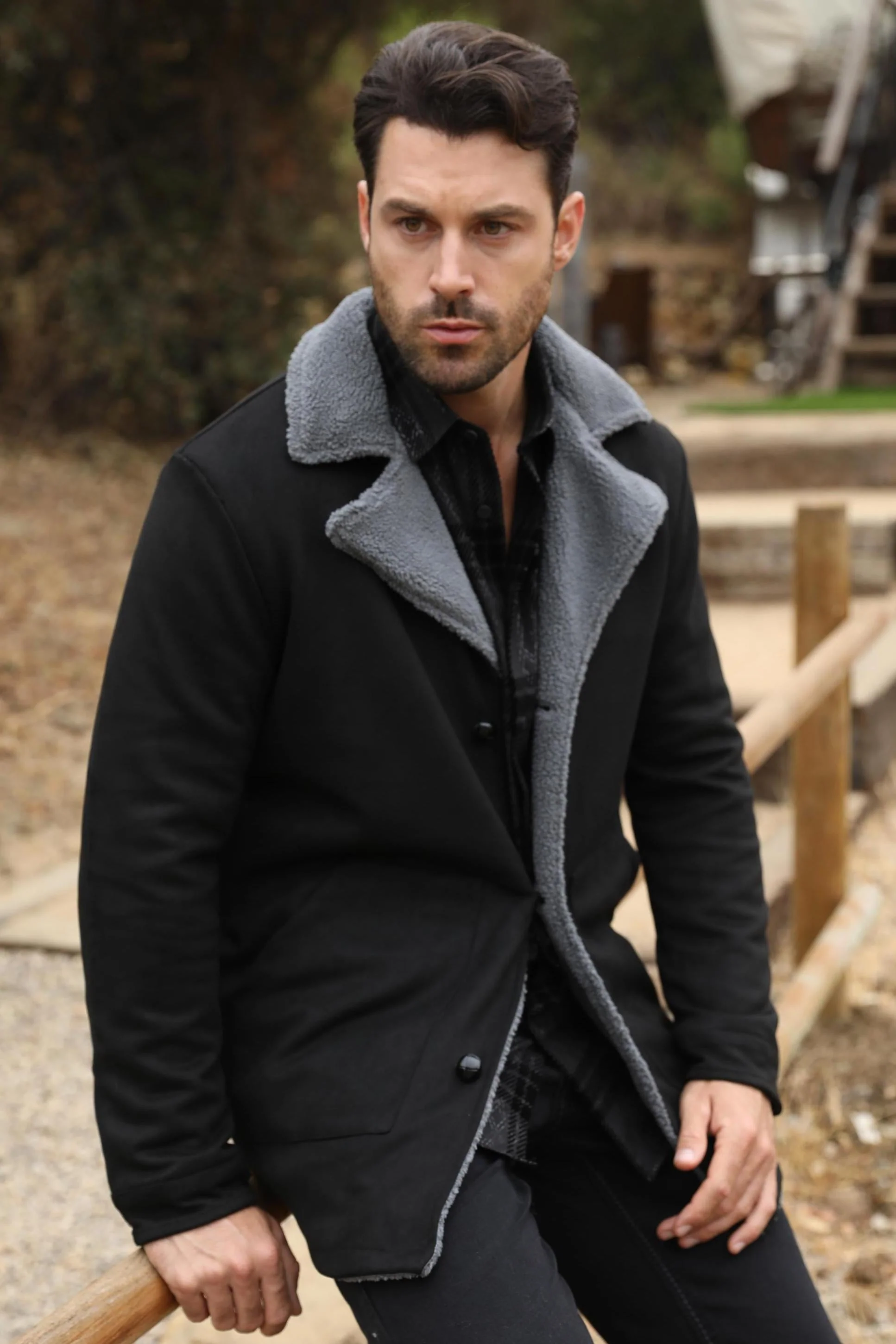Men’s Black Faux Suede Western Overcoat – Longline Cowboy Style Jacket - Image 4